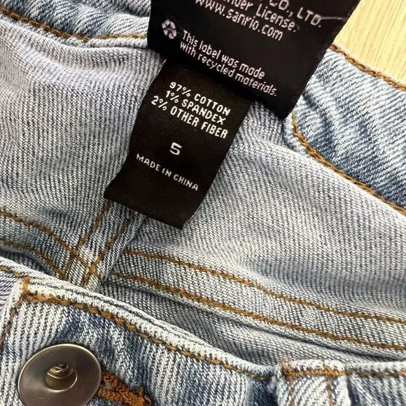 Kuromi jeans women’s size 5 hot topic - Picture 4 of 8